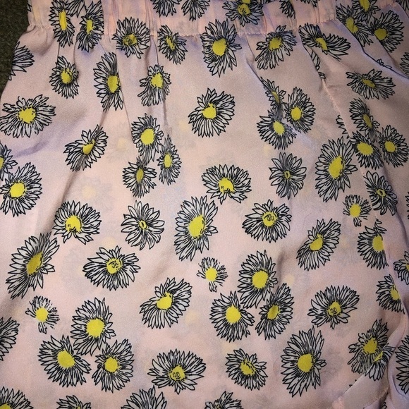 Forever 21 Two Piece Pink Floral Pajama Set Size Medium - Picture 8 of 9